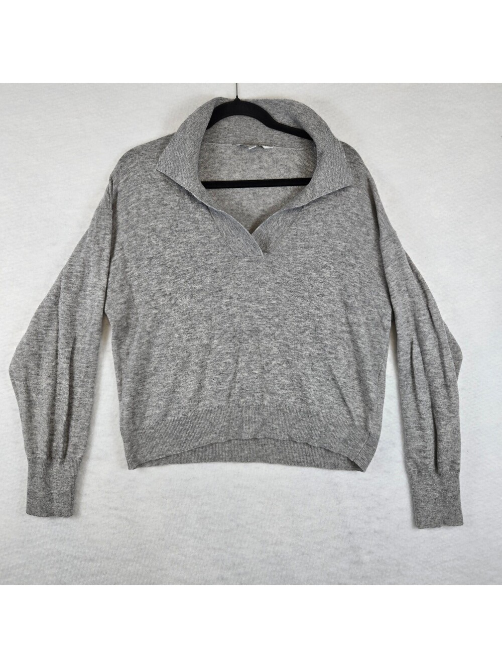 Ophelia Roe Gray Long Sleeve Sweater Size L Soft Knit Pullover Casual